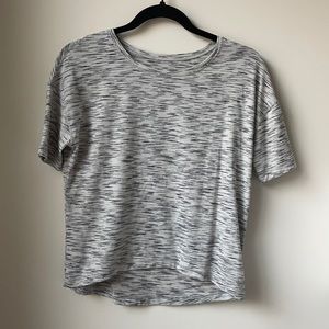 Lululemon women’s shirt